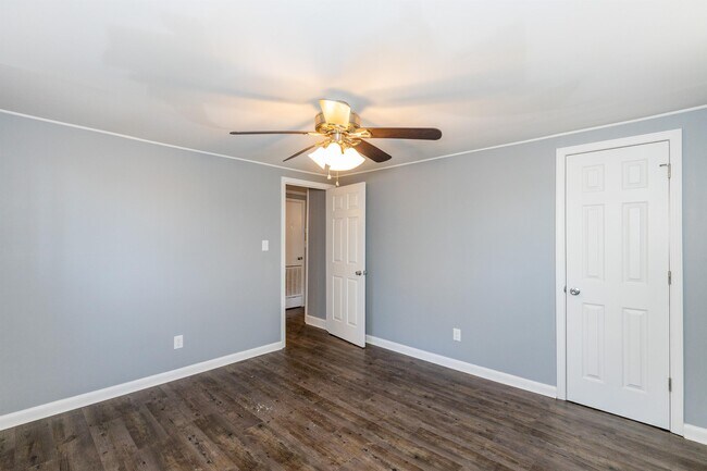 Building Photo - 3013 Avery St