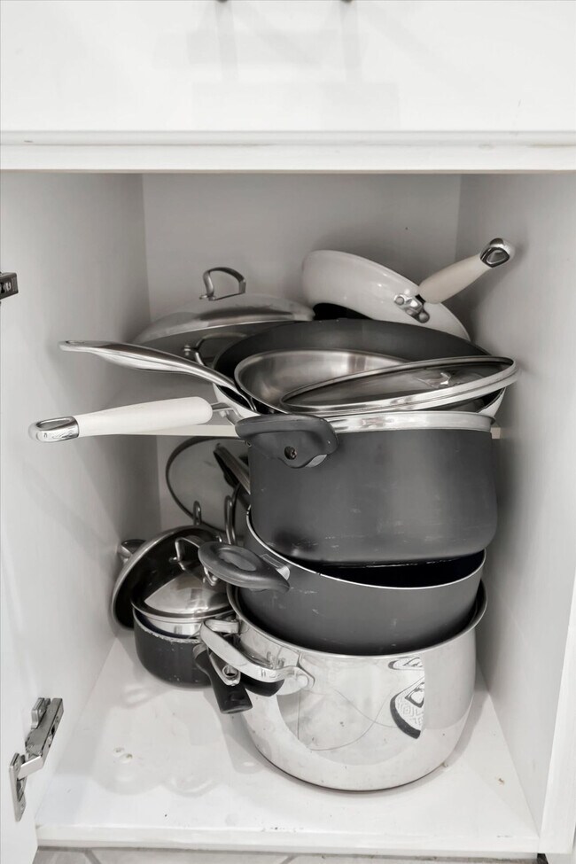 Building Photo - 19 Hoffer St