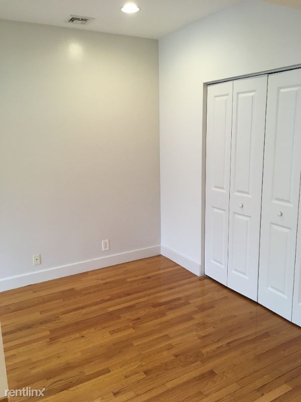 Building Photo - 523 2nd Ave