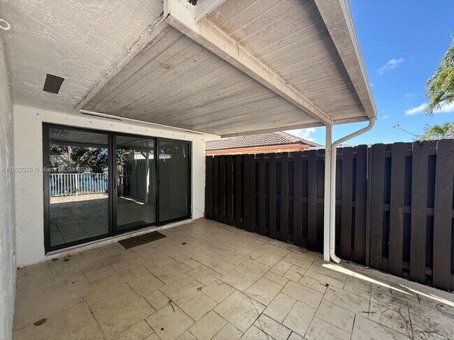 Building Photo - 3461 SW 154th Ct