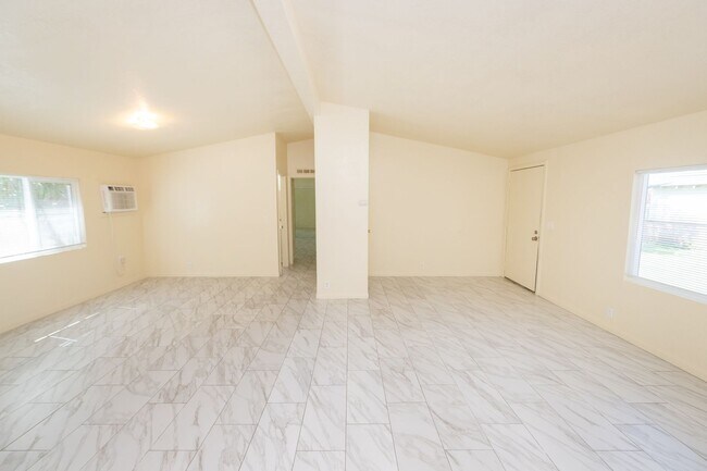 Building Photo - 1357-59 Marline Ave