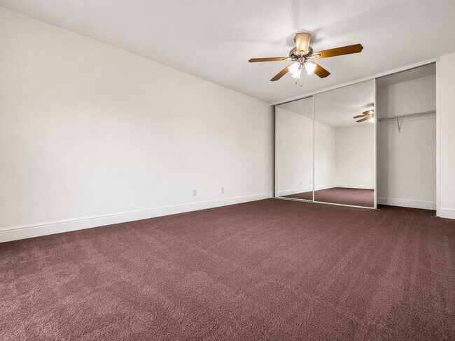 Building Photo - 168 Lake Arbor Dr