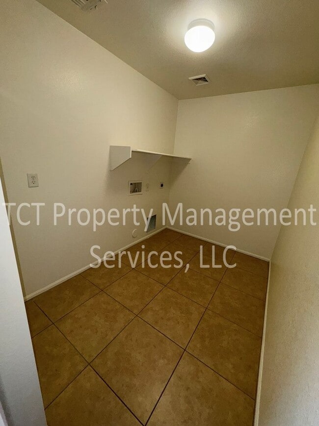 Building Photo - Corner Lot, Two Story Home in The Village of Copper Basin