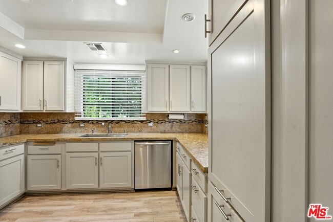 Building Photo - 1434 19th St