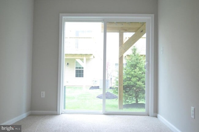 Building Photo - 1503 Hights Farm Rd S