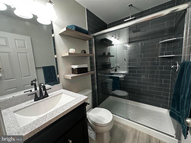 Building Photo - 3073 Goshen Dr
