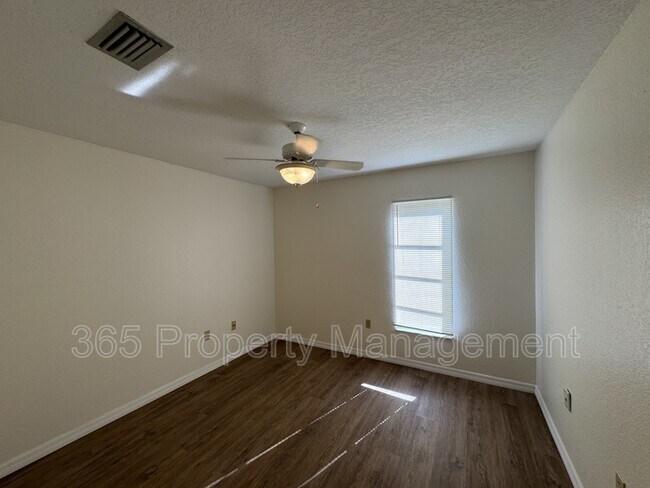 Building Photo - 21164 Burkhart Dr