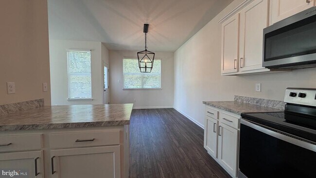 Building Photo - 78 Tansboro Rd