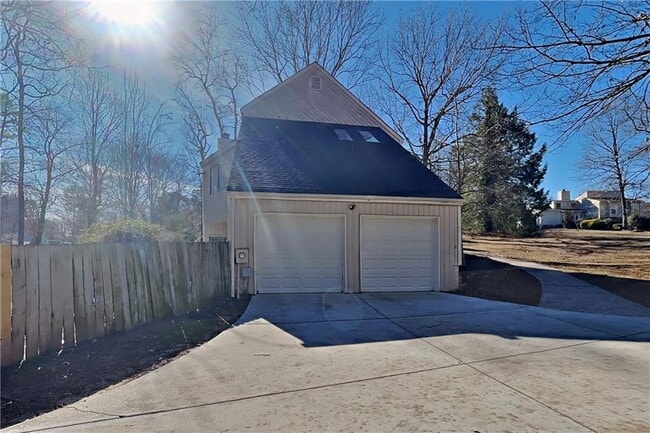 Building Photo - 2250 Cedar Forks Dr