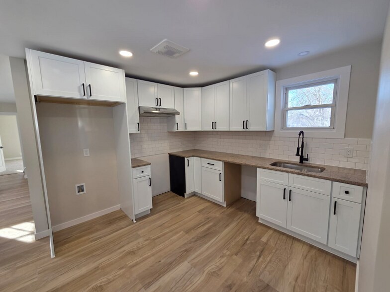 Building Photo - 89 Montgomery St