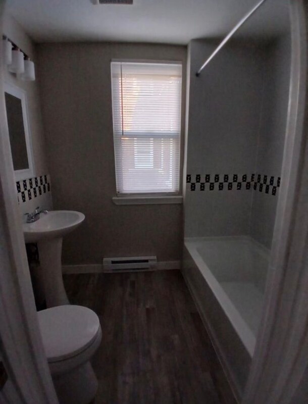 Building Photo - 421 Washington St