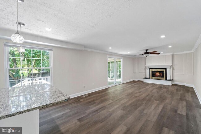 Building Photo - 12312 Streamvale Cir
