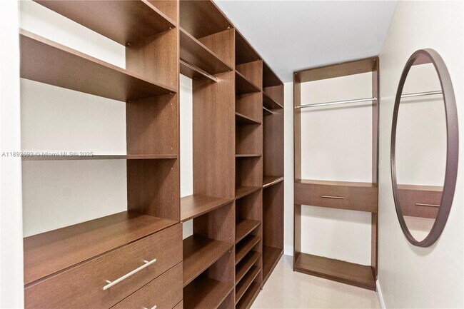 Building Photo - 19655 E Country Club Dr