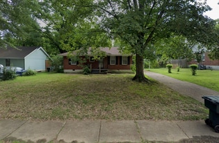 Building Photo - 3332 Beechmont St