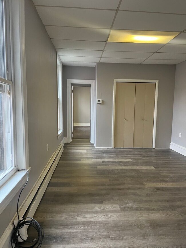 Building Photo - 625 Chestnut St