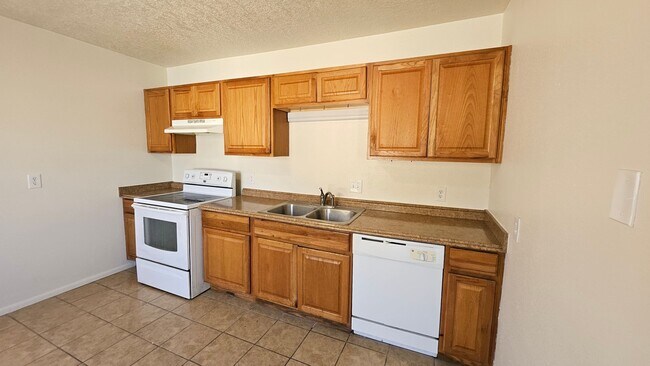 Building Photo - 5321 Marble Pl NE