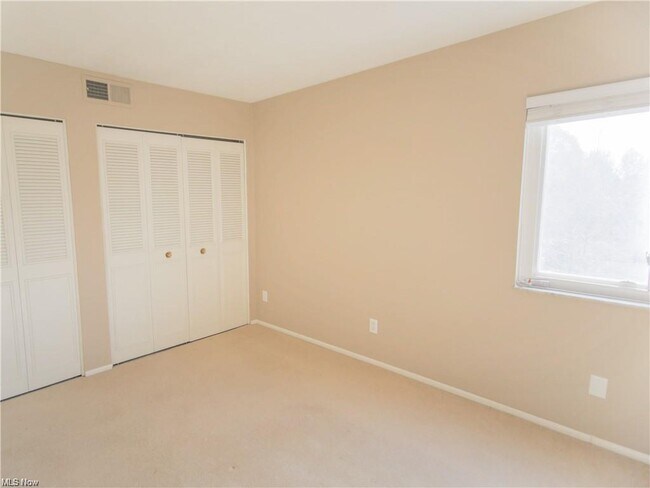 Building Photo - 20333 Detroit Rd