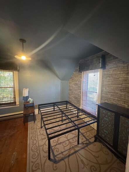 Building Photo - 9069 South 13th Street