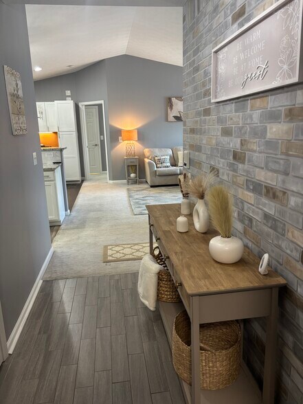 Building Photo - 248 Legends Creek Pl