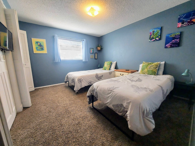 Building Photo - Unfurnished Annual rental -Single family h...