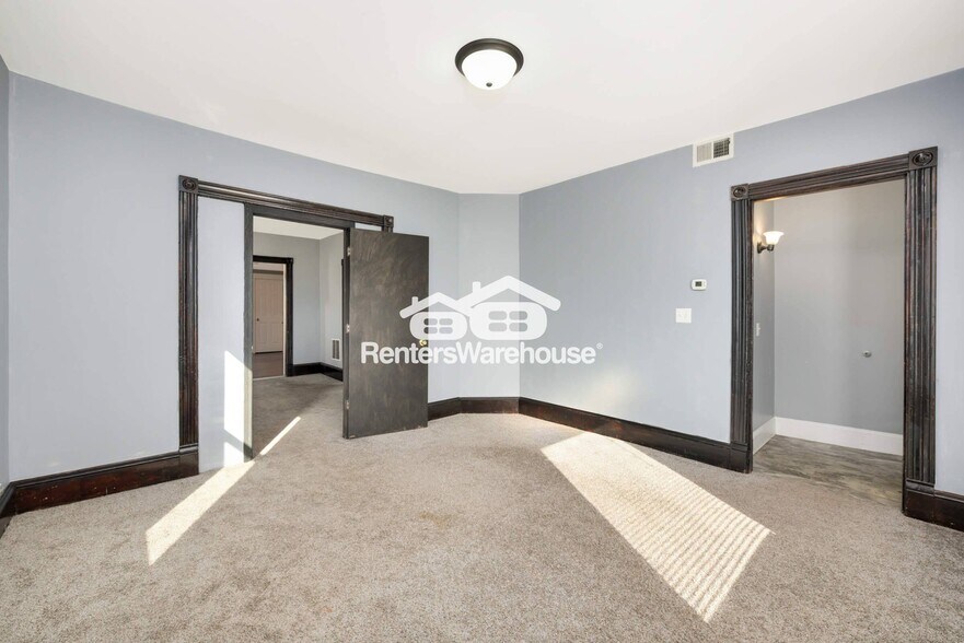 Building Photo - 4615 N Colfax Ave