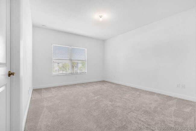 Building Photo - 540 Sanderling Cir
