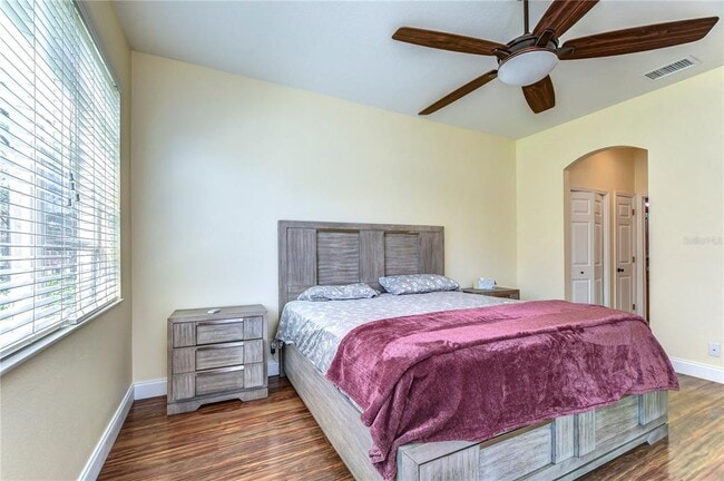 Building Photo - 3292 Covered Bridge Dr E