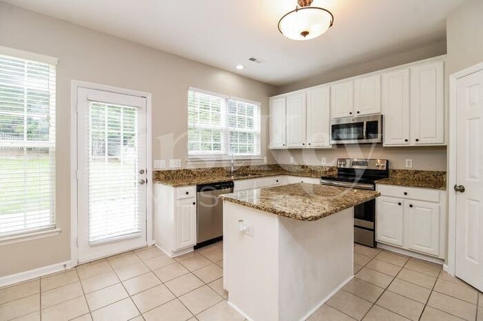 Building Photo - 4559 Fairport Ct