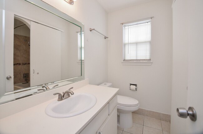 Building Photo - 854 Wax Myrtle Ln