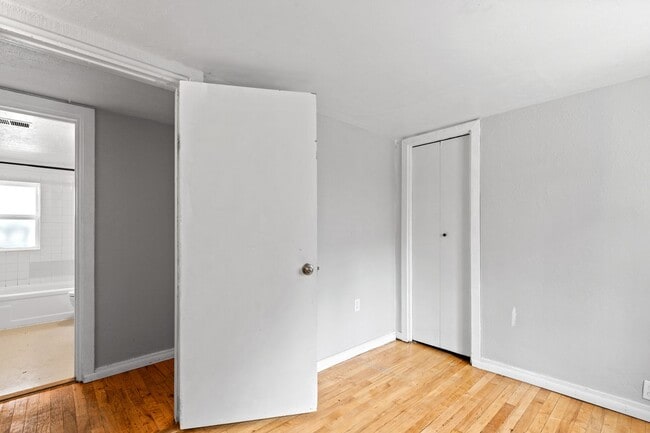 Building Photo - 840 North St