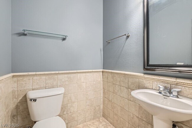 Building Photo - 333 Shimmering Moon St