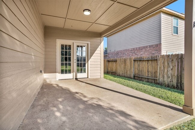 Building Photo - 30831 W Lost Creek Blvd