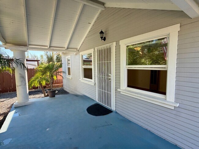 Building Photo - Carlsbad Home across from Holiday Park