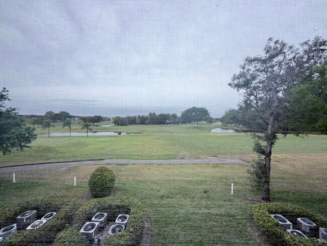 Building Photo - 1200 SW 125th Ave