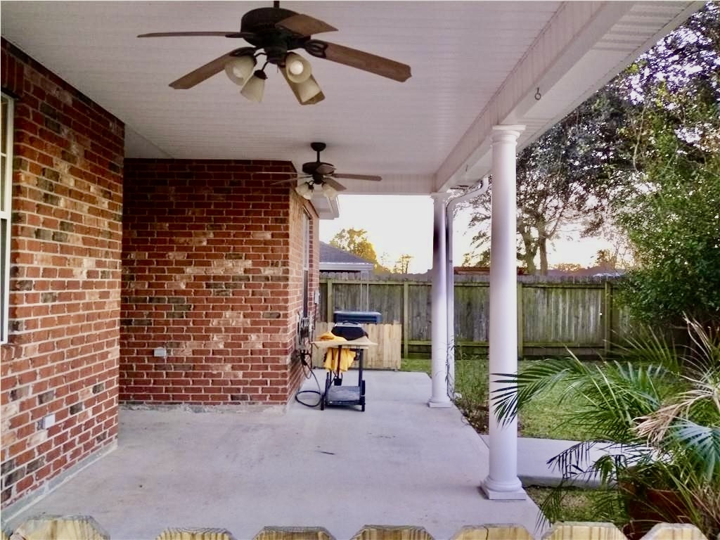 Large patio, great for entertaining or relaxing. - 3245 Iowa Ave