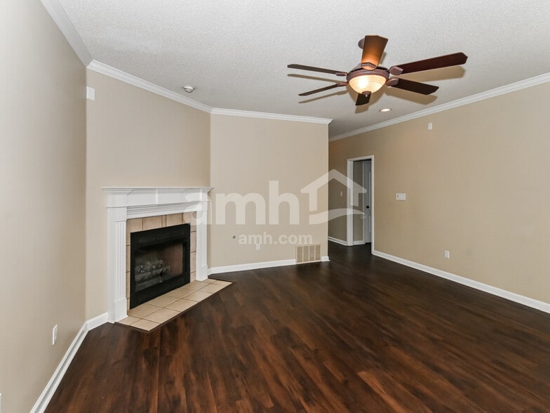 Building Photo - 6358 Braybourne Main