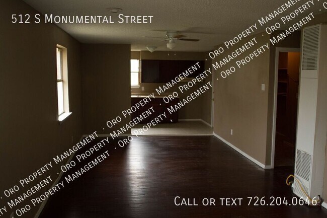 Building Photo - 512 S Monumental St