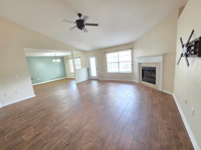 Building Photo - 9342 Pouder Ln
