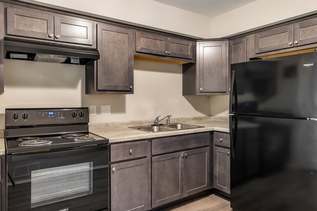 Building Photo - 7215 Euston St