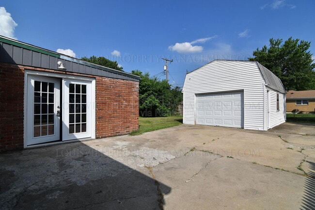 Building Photo - 3214 Laclede Ave