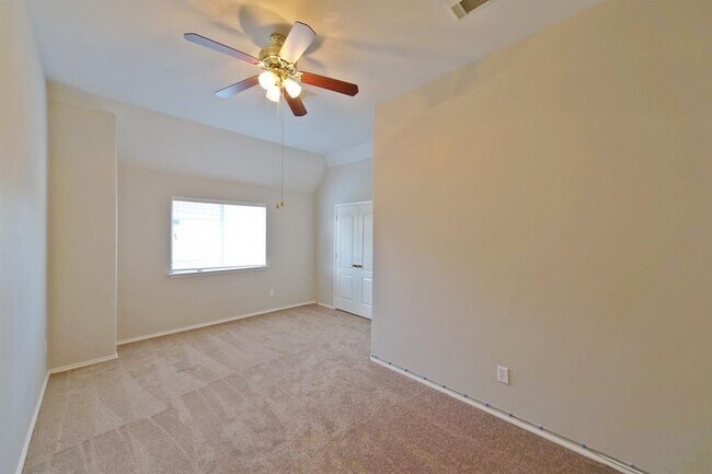 Building Photo - 407 Groveton Ridge Ln