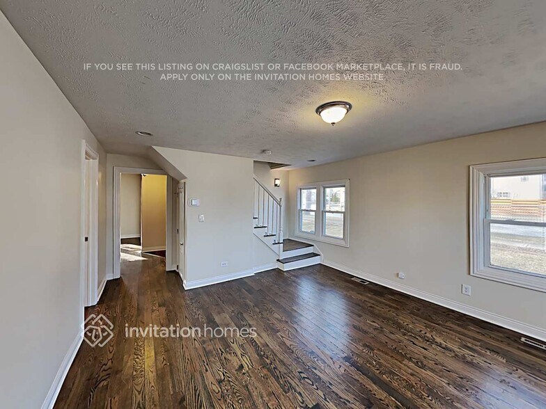 Building Photo - 10002 Merrimac Ave