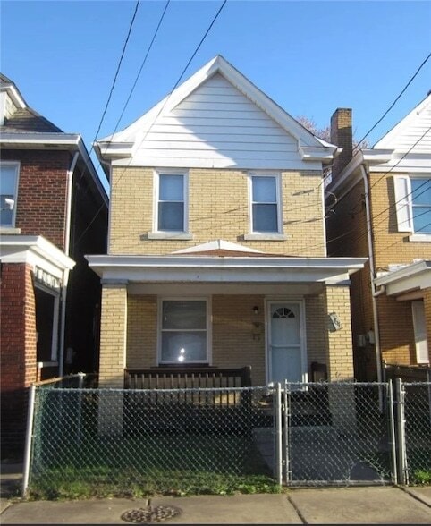 Building Photo - 364 W 13th Ave
