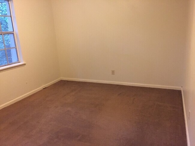 Building Photo - 3 Bed/2 Bath 2-Story Duplex in Prattville