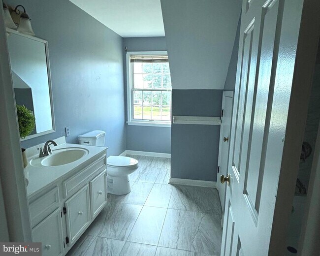 Building Photo - 723 Godshall Rd