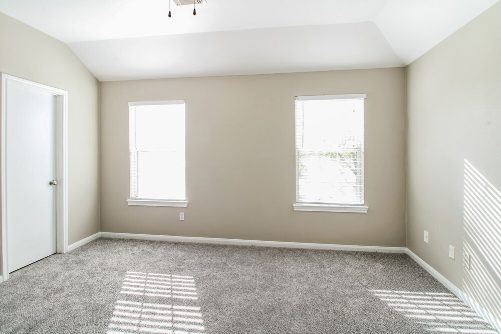 Building Photo - 4935 S Cancun