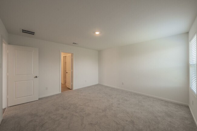 Building Photo - Brand new 3 bedroom 2 bath home Lennar home