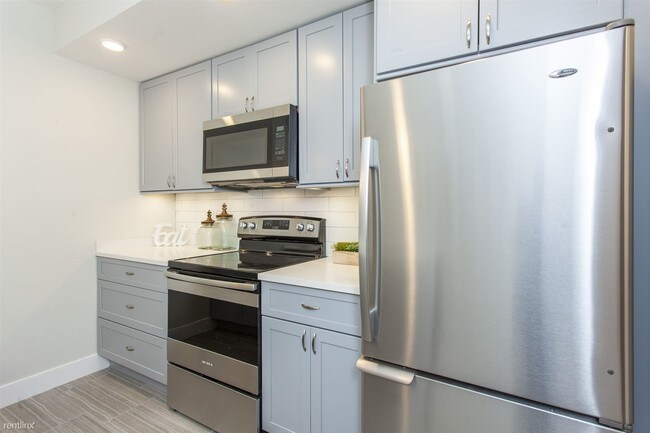 Building Photo - 2 br, 2 bath  - 1533-39 PARRISH ST Unit 1C