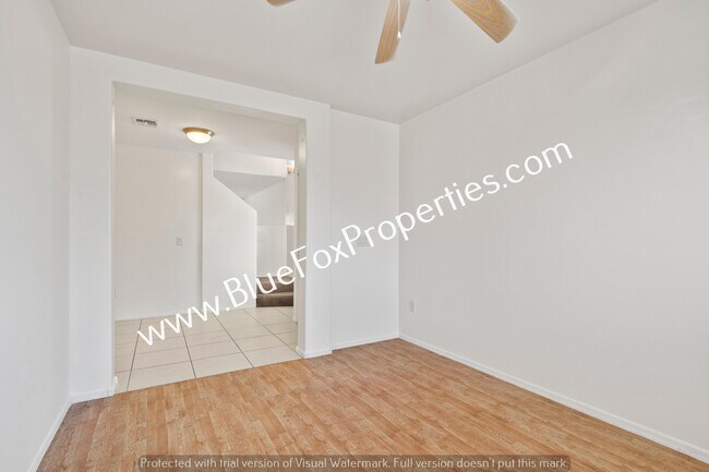Building Photo - 8784 N Western Red Cedar Dr