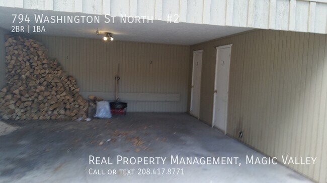 Building Photo - 794 Washington St N